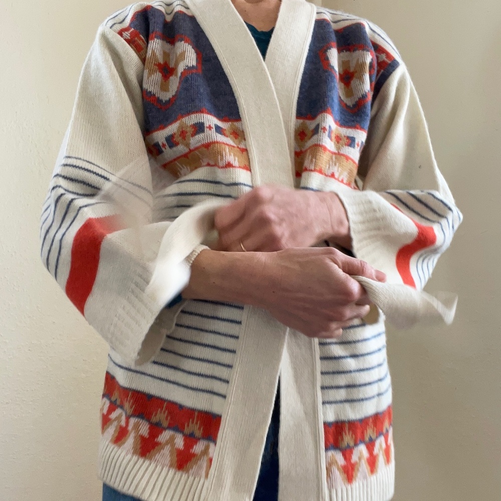 Vintage 1970s wrap sweater - Picture 2 of 8